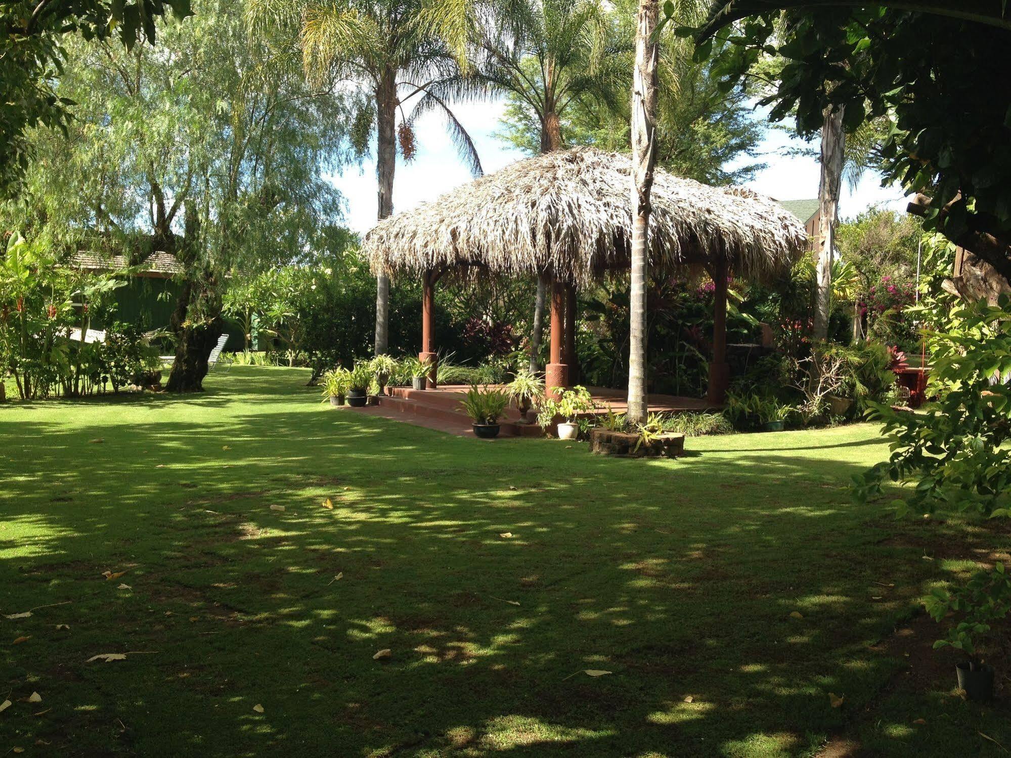 Nona Lani Cottages Kihei Bagian luar foto