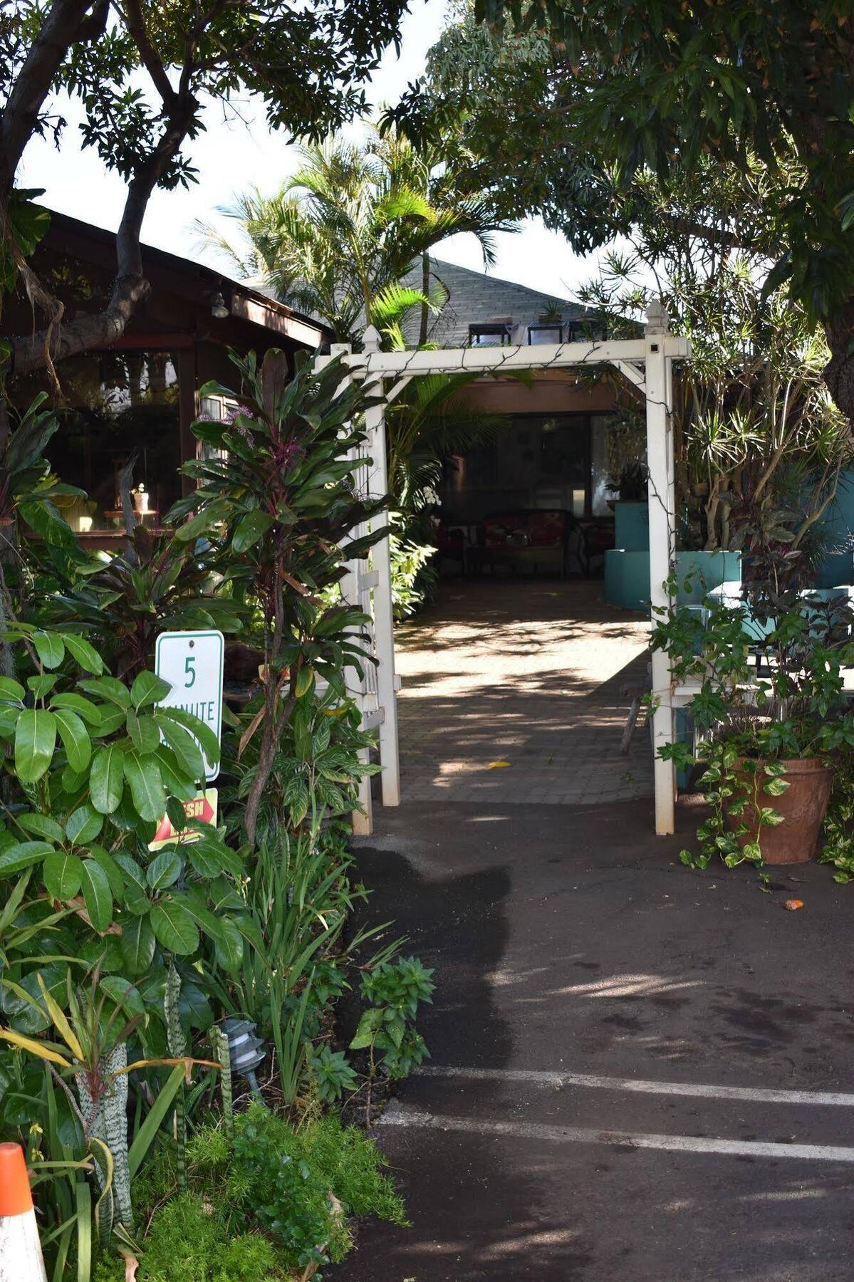 Nona Lani Cottages Kihei Bagian luar foto