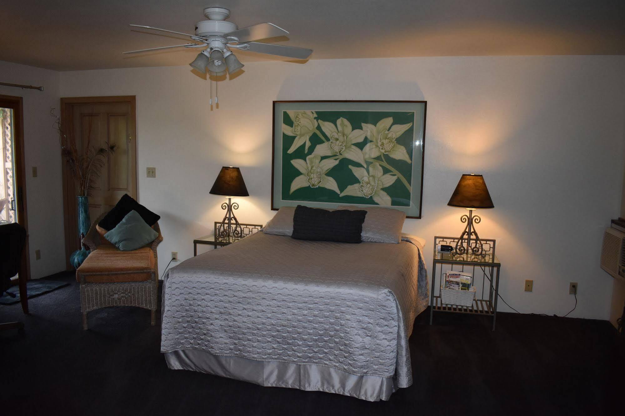 Nona Lani Cottages Kihei Bagian luar foto
